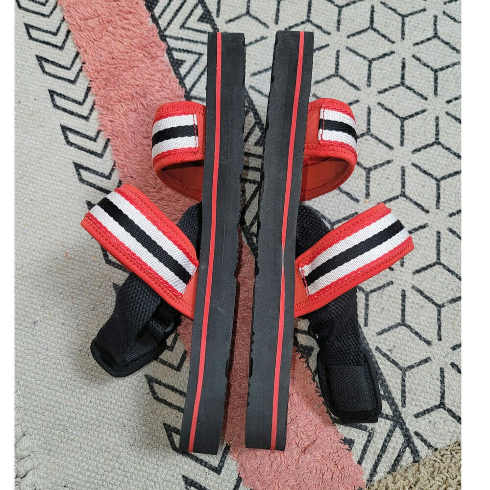 Hunter Original Platform Strap Beach Sandals In R… - image 7